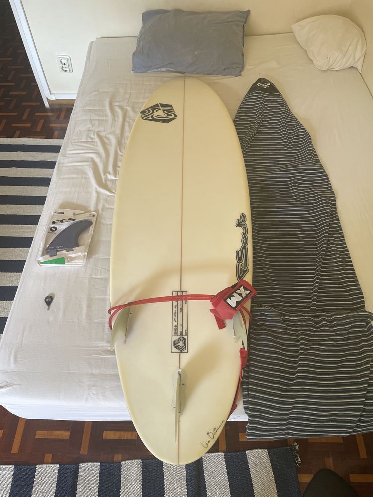 Prancha de surf em bom estado