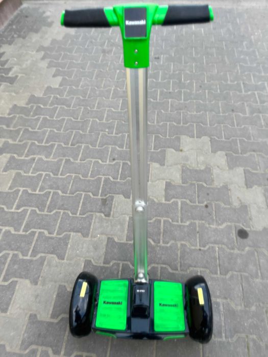 Deskorolka Kawasaki Streetboard elektryczna