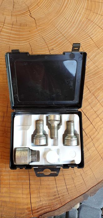 Zestaw śrub zabezpiczających (złodziejka) Vw Tiguan