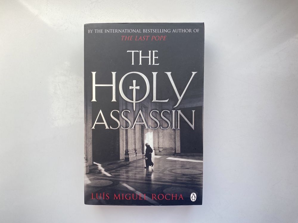 Книга «The Holy Assassin» Luis Miguel Rocha