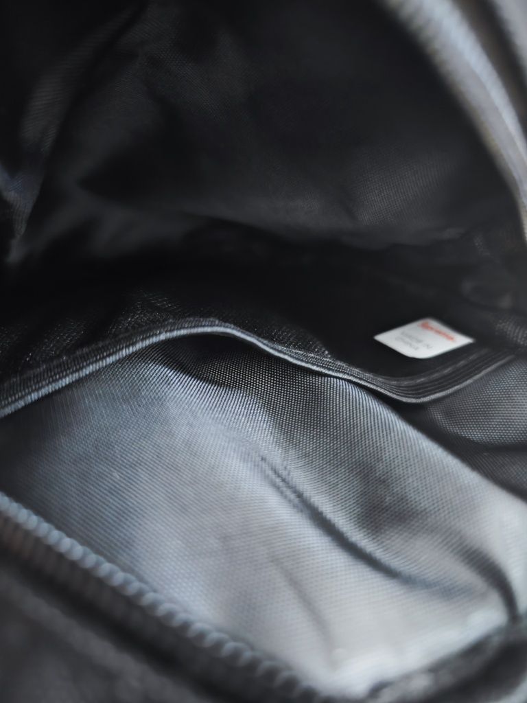 Saszetka Supreme czarna (fabrycznie nowa) (shoulder bag)
