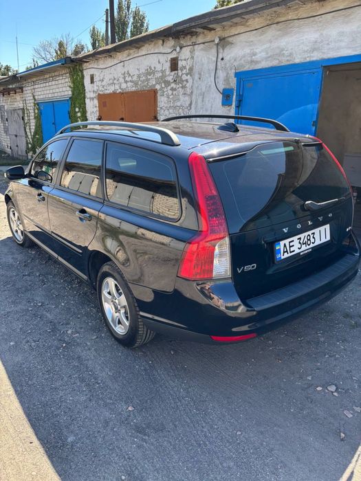 Авто Volvo V50 2008