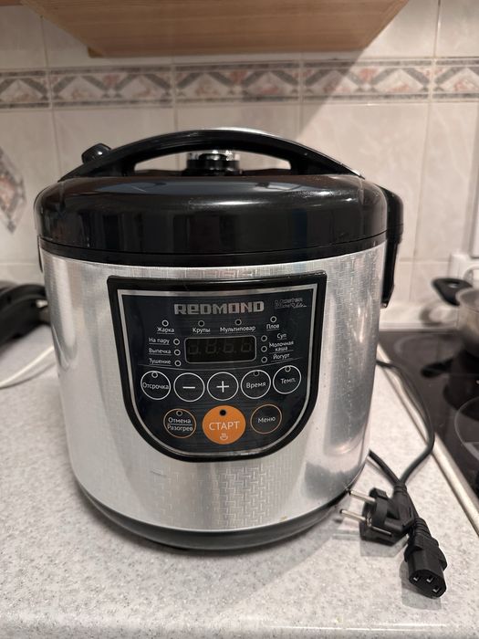 Мультиварка Redmond
