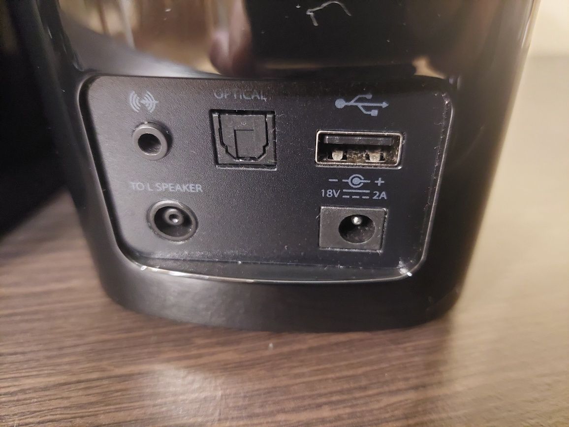 Комп'ютерні настільні колонки 2.0 Creative T100 Bluetooth ,USB,Optical