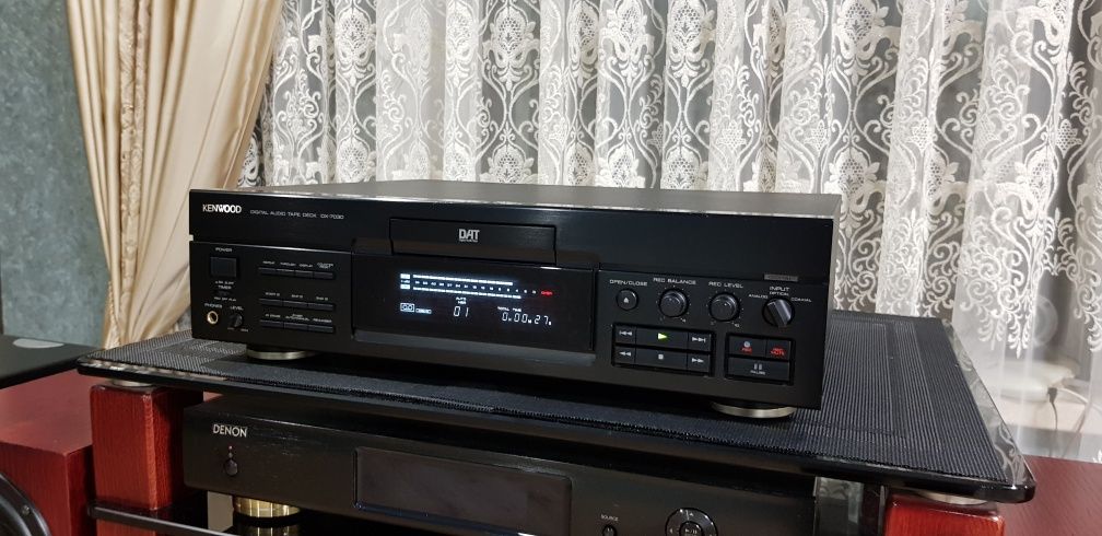 Kenwood DX-7030 digital audio tape deck (Dat)