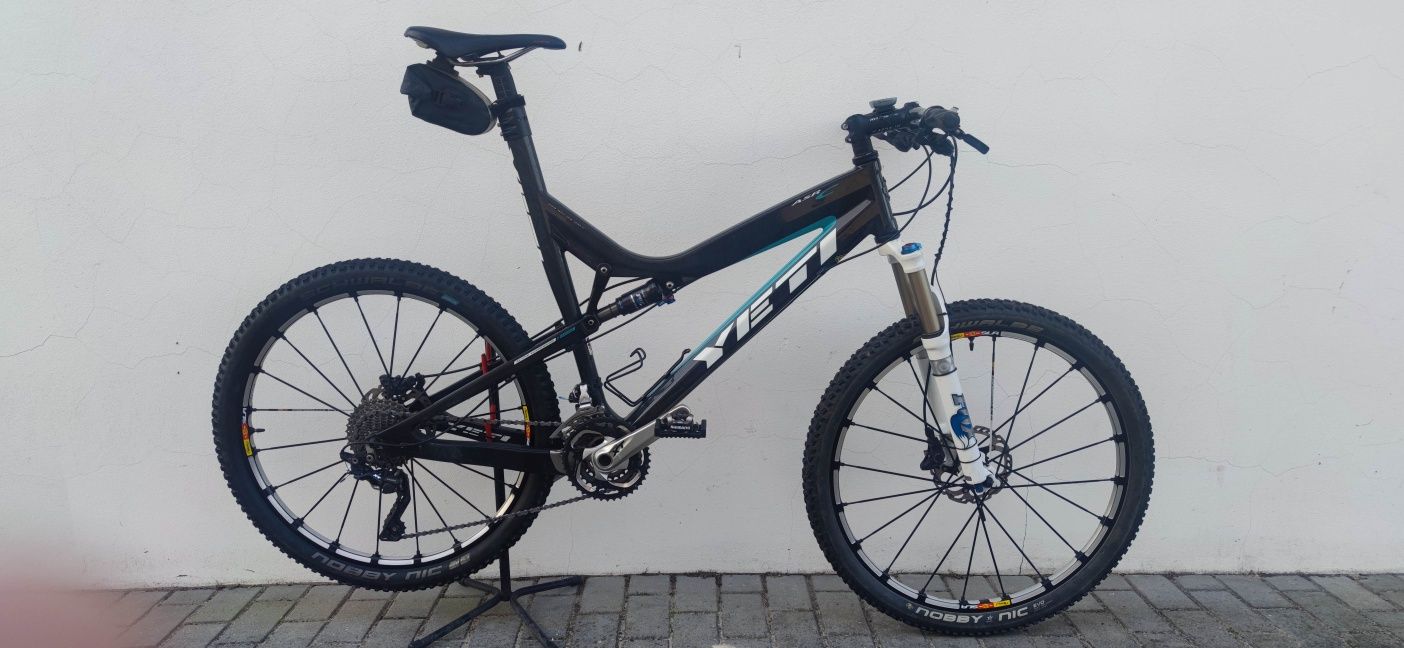 Bicicleta Yeti Asr-c total carbono