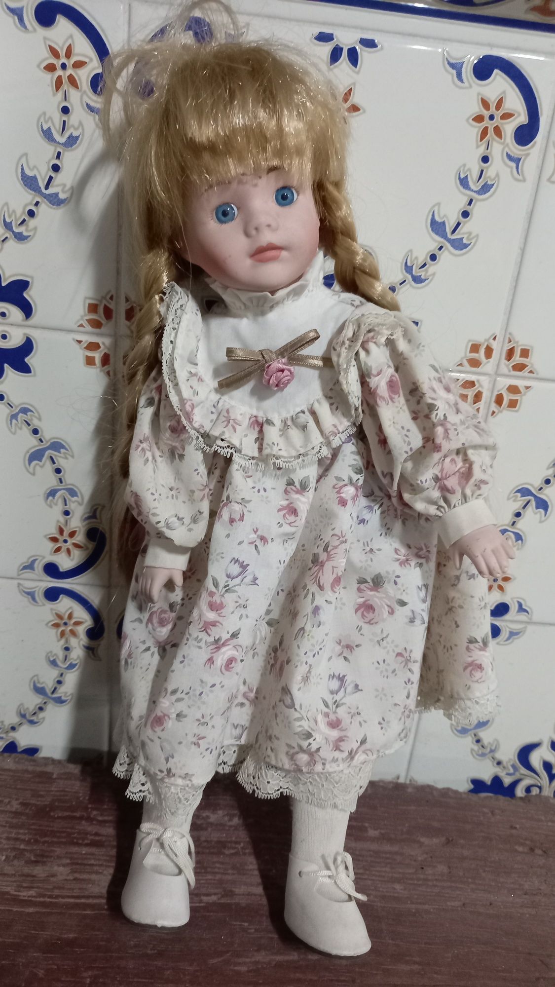 Bonecas de porcelana