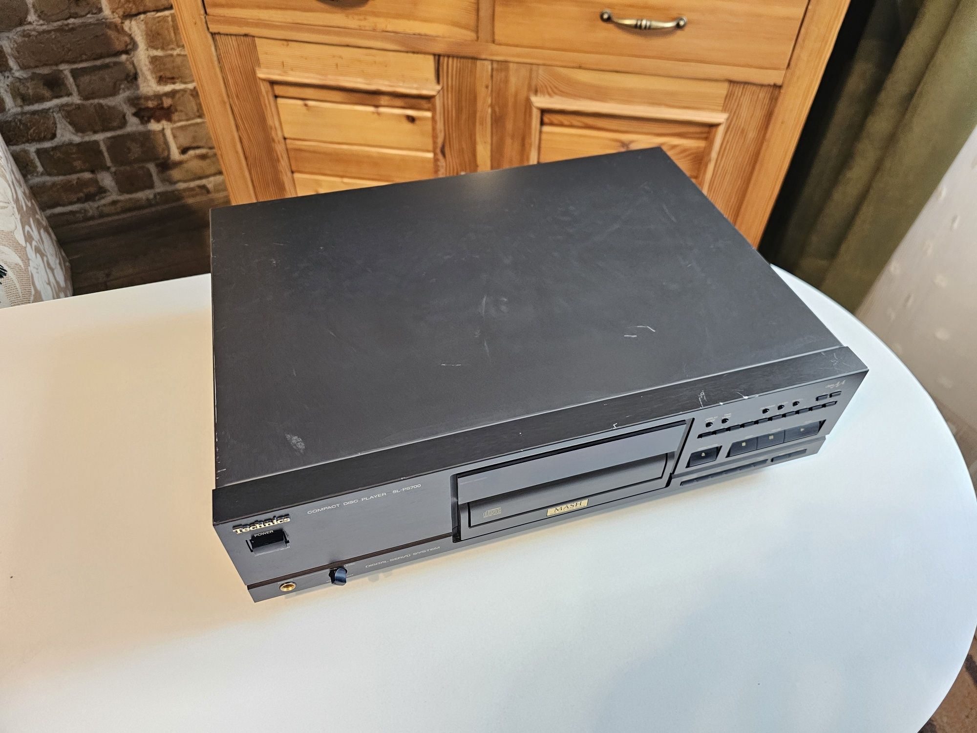 Odtwarzacz CD Technics SL-PS700