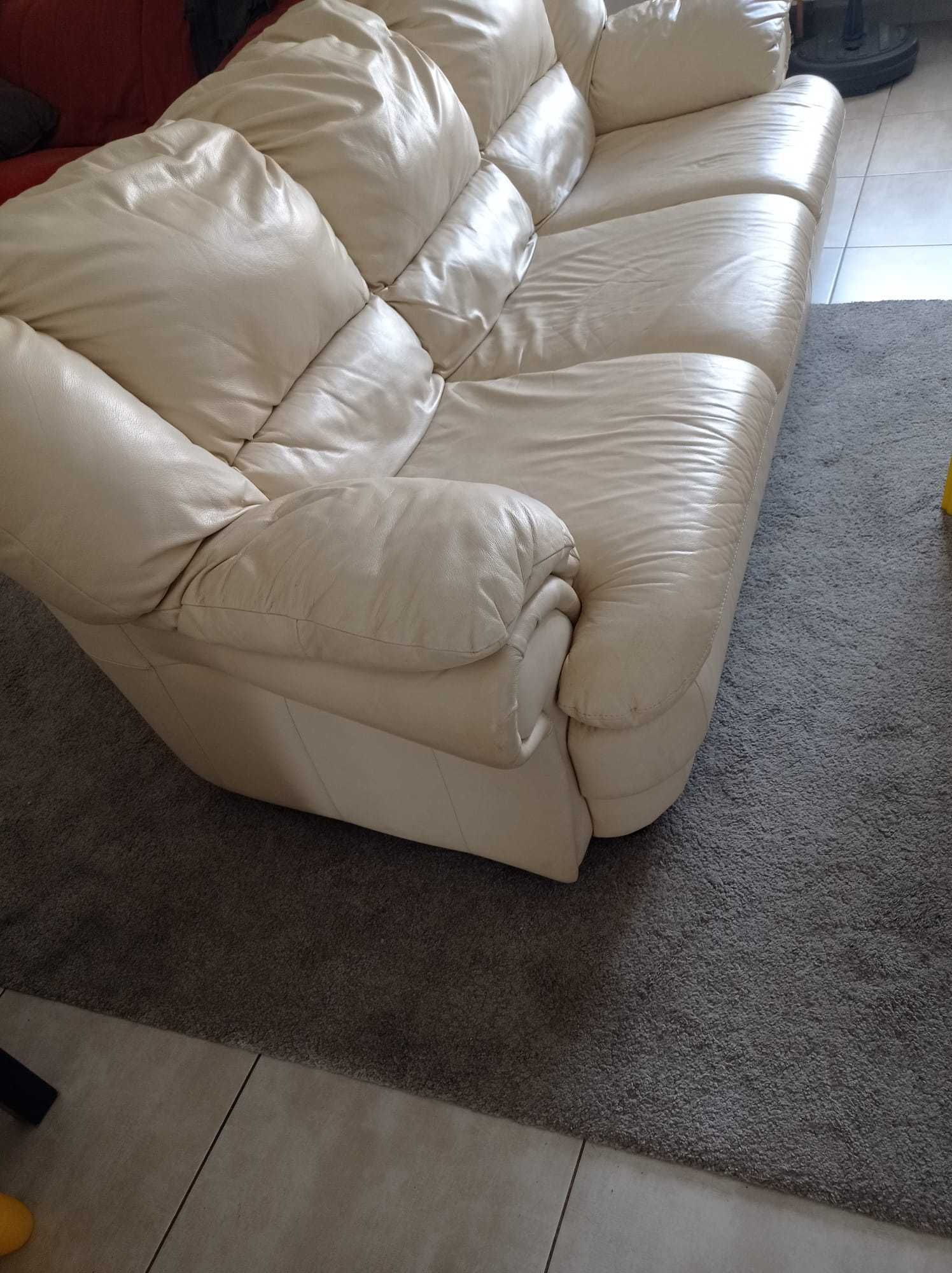 Sofá de 3 lugares e 1 lugar