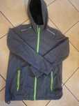 Kurtka  wiosenną typu softshell w rozmiarze 158-164