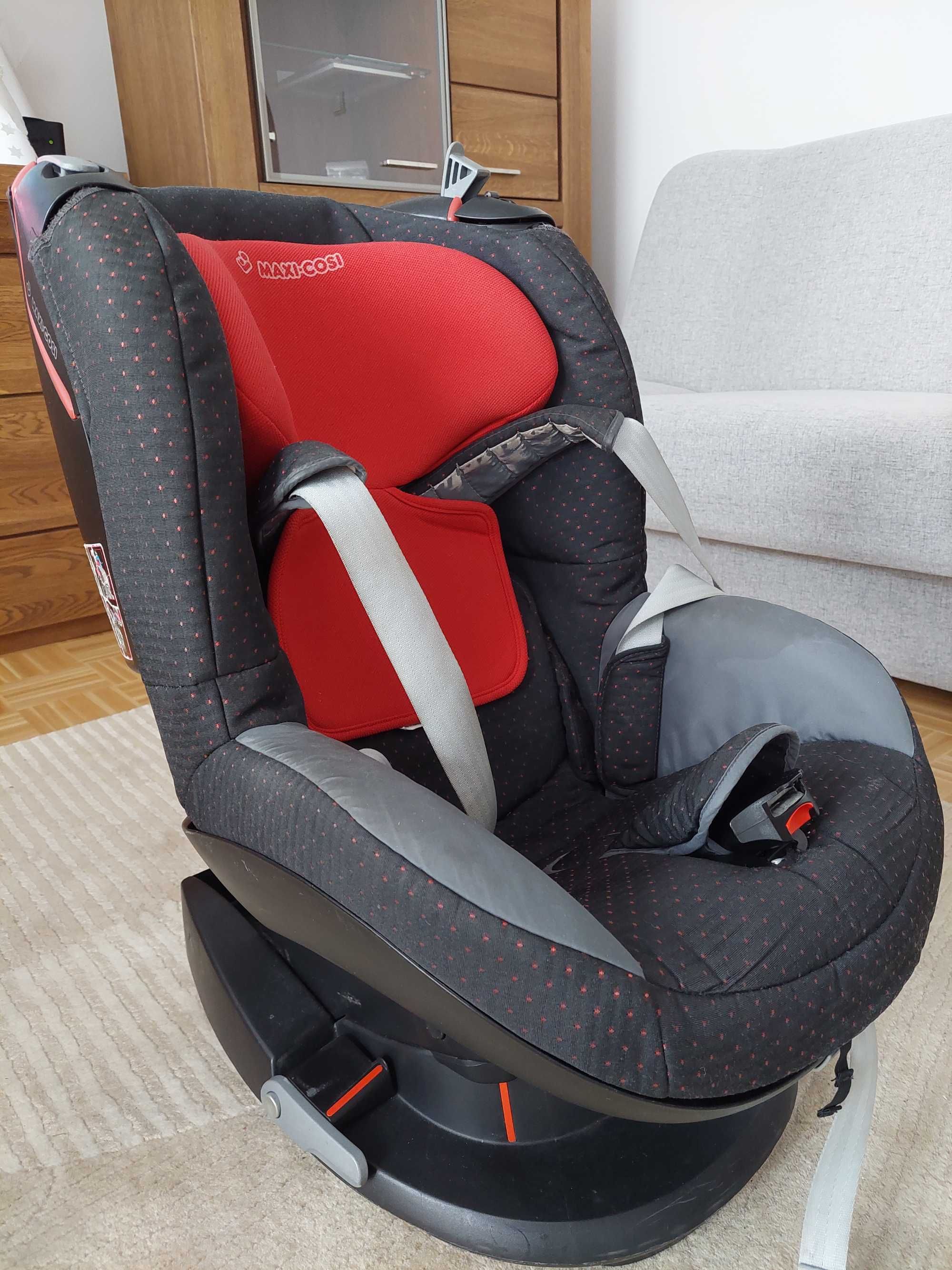 Sprzedam używany fotelik firmy Maxi Cosi