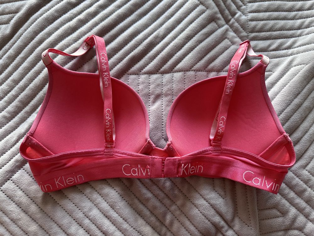 Stanik Biustonosz Calvin Klein 75B bez push-up