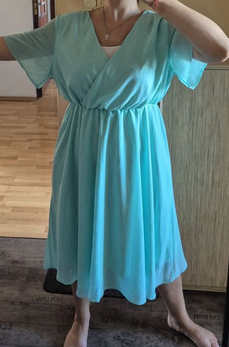 Szyfonowa miętowa sukienka plus size, polski producent, nowa,r.50