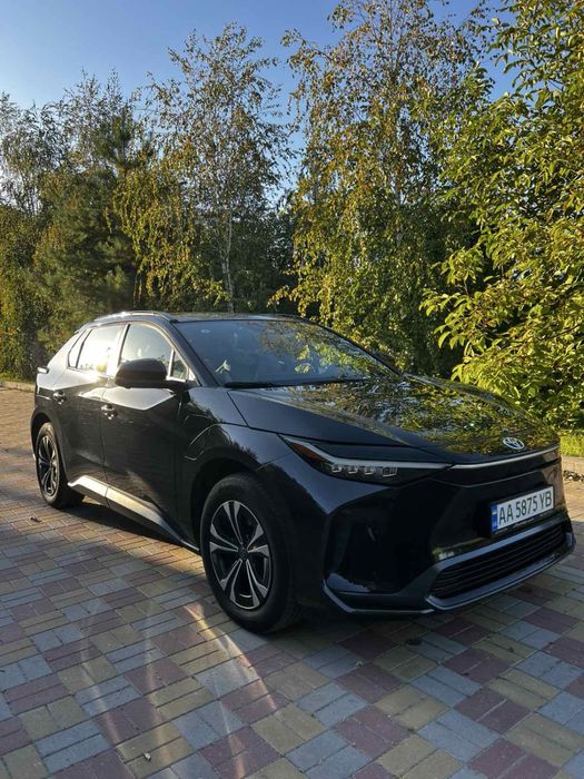 Toyota bZ4X 2023г.