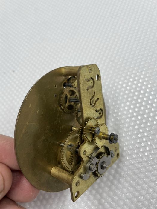 Mechanizm zegara na części lub nsprawy