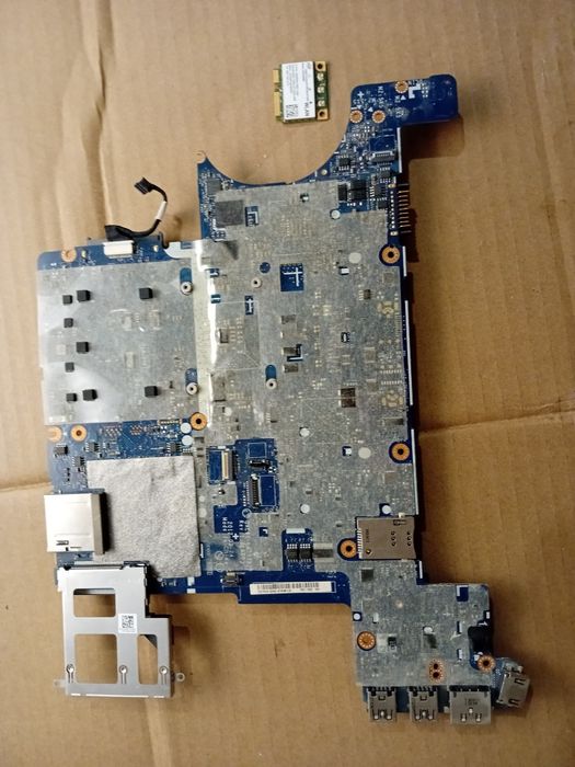 Деталі від ноутбука dell latitude e6430