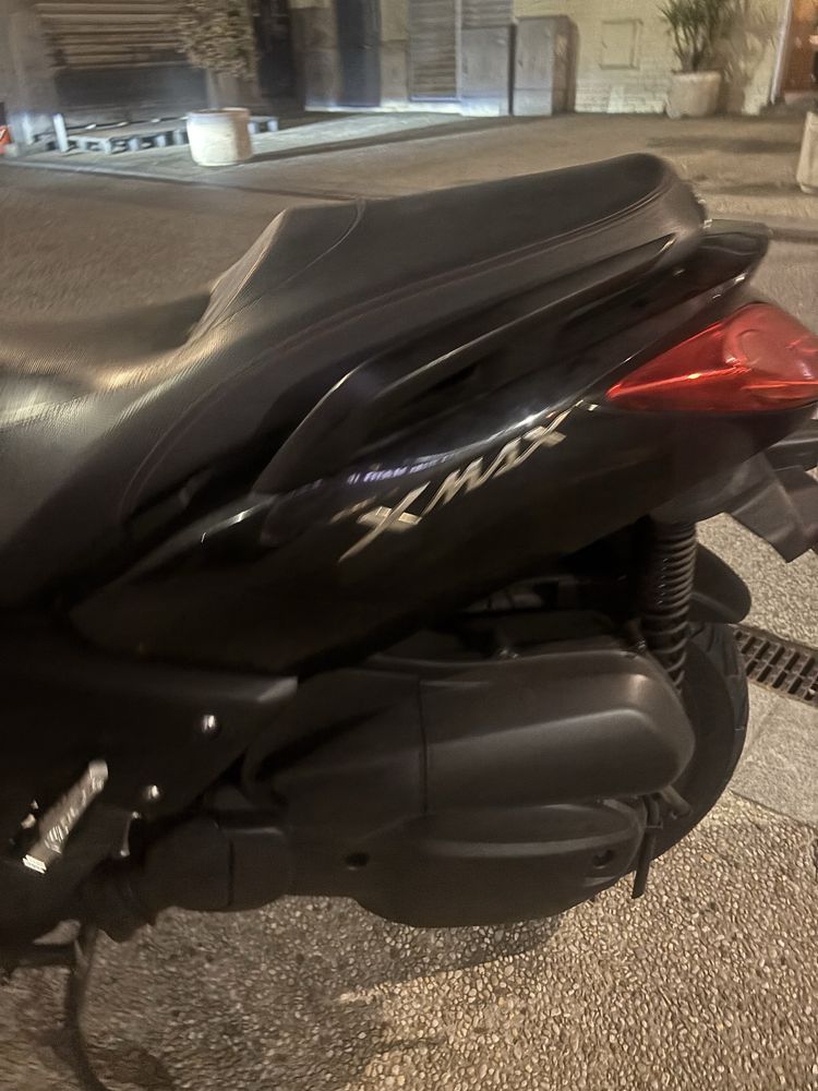Yamaha Xmax  125 - Como Nova