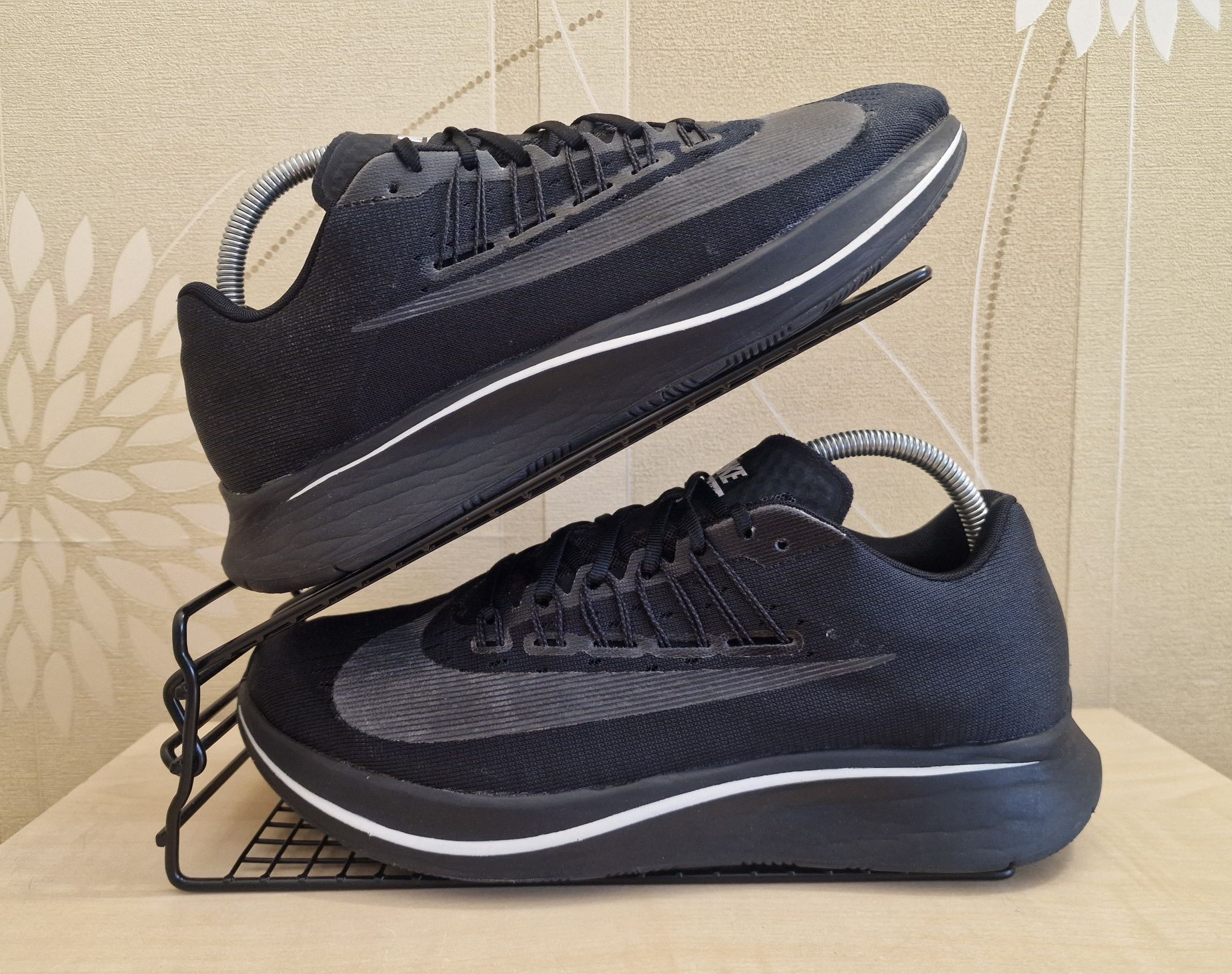 Кросівки Nike Zoom Fly оригінал розмір 44