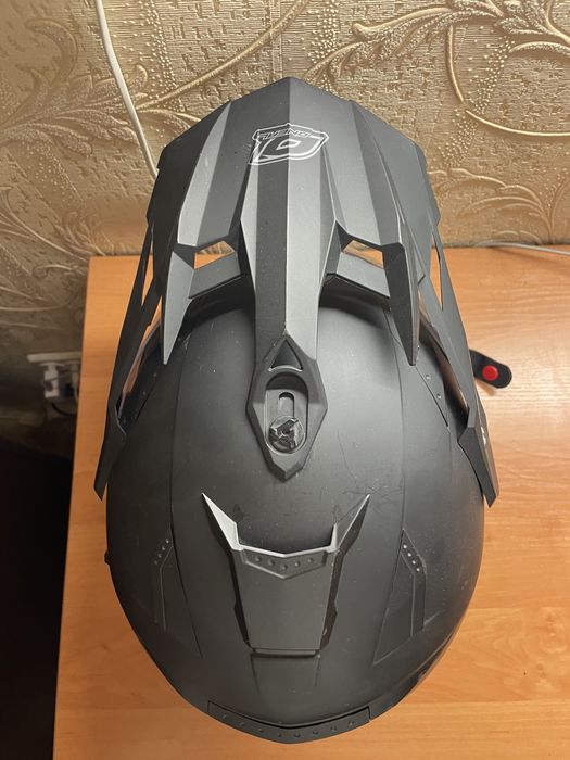 Продам Эндуро шлем Oneal