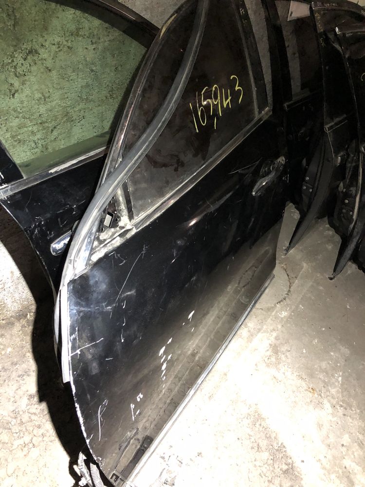 Двери задние крышка багажника Infiniti FX35 FX45 2003-07 г.