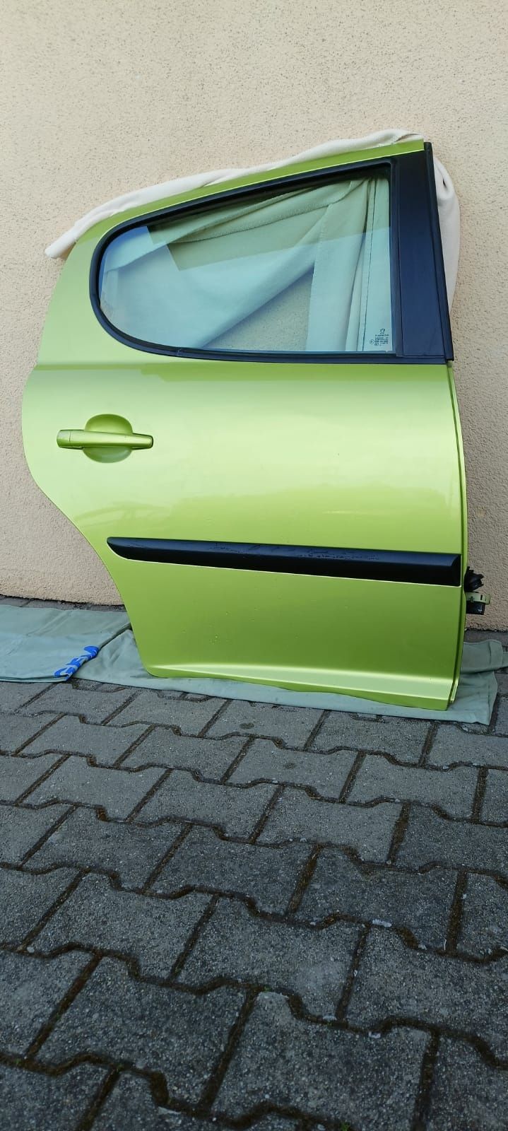 Drzwi prawe przód i tył Peugeot 207