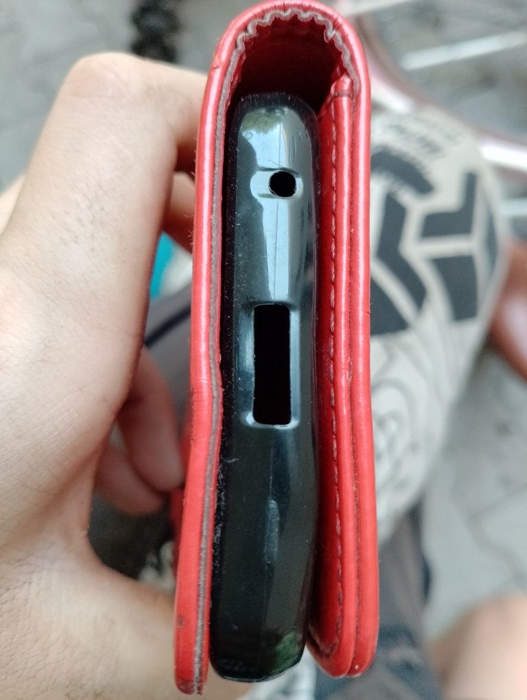 Sprzedam etui do Samsunga