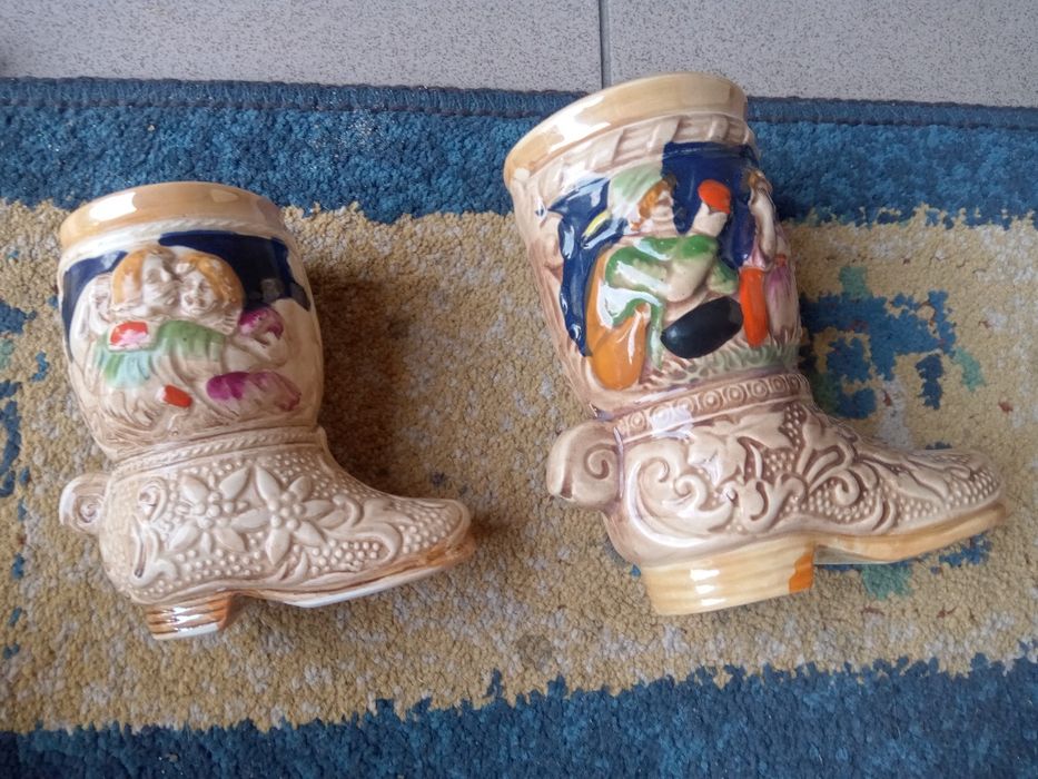 Retro vintage ozdobne buty kufle