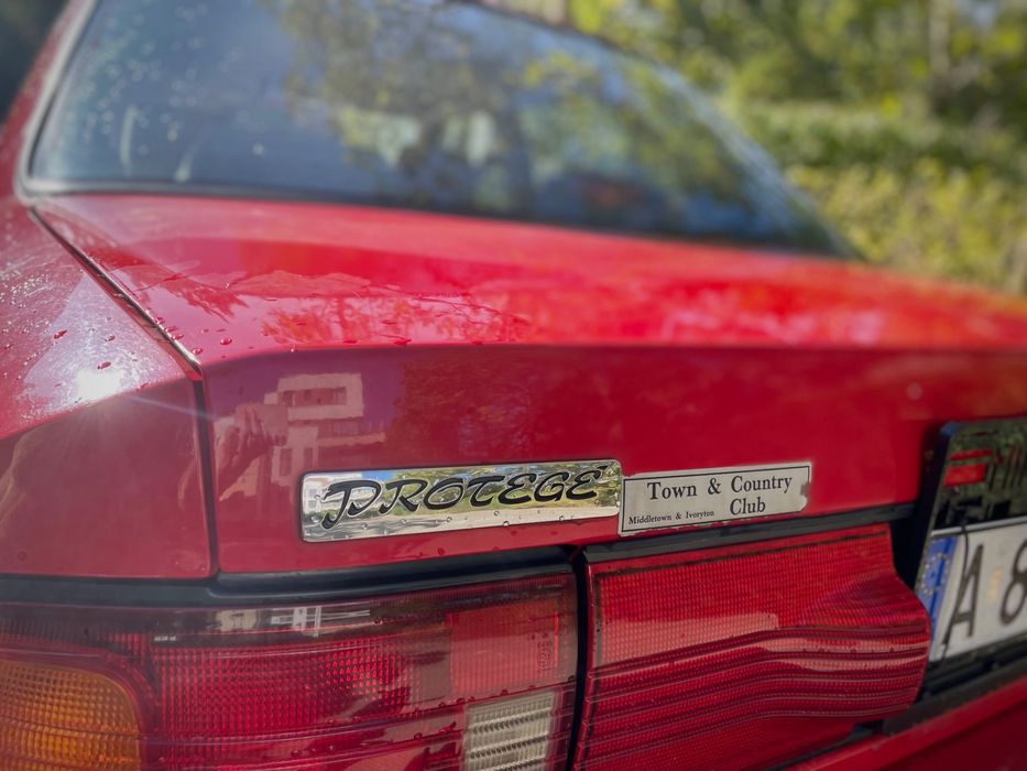 Mazda Protege Mazda 323 BG Protege (wersja USA)