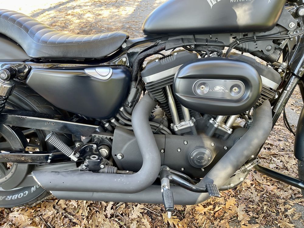 Harley Sportster Iron 883