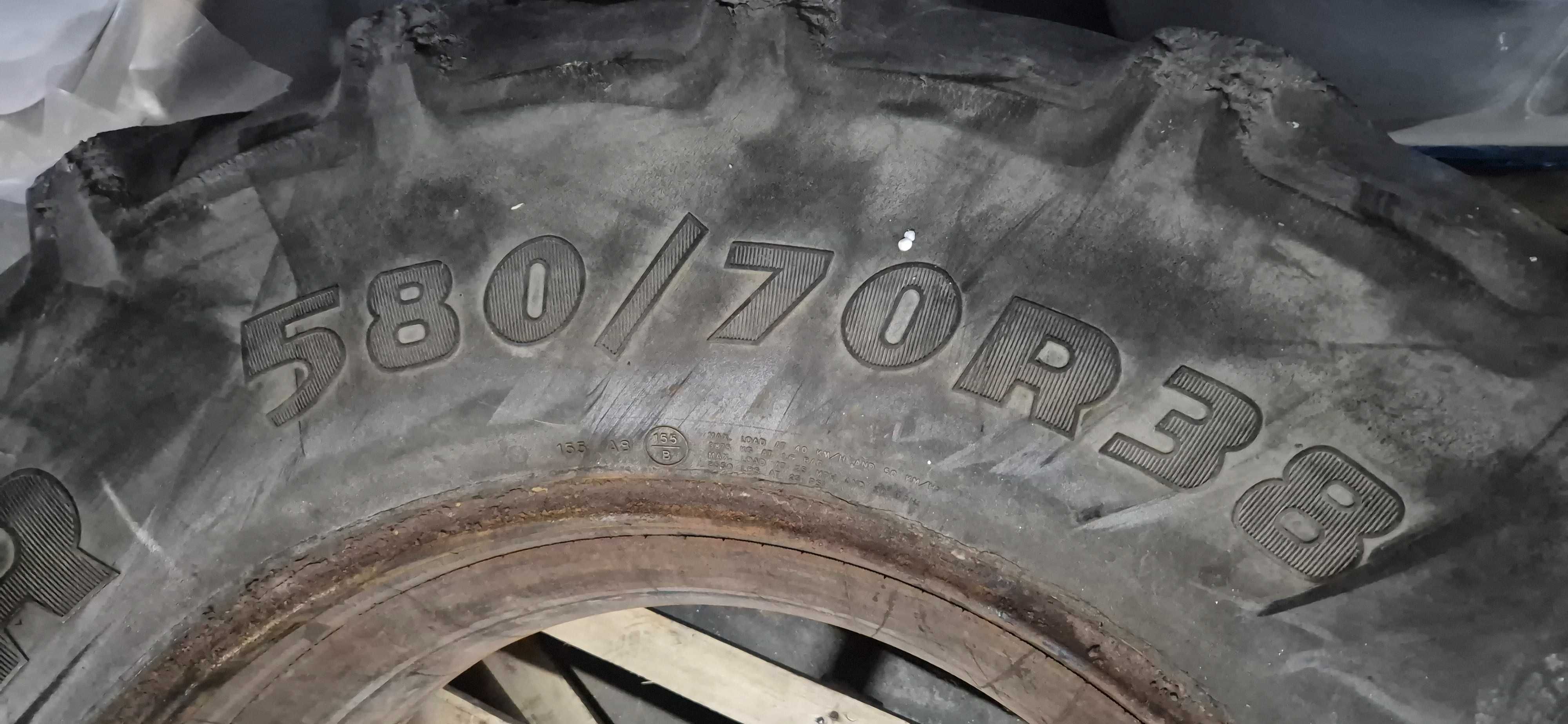 Pneu 580/70 R38 - Trator