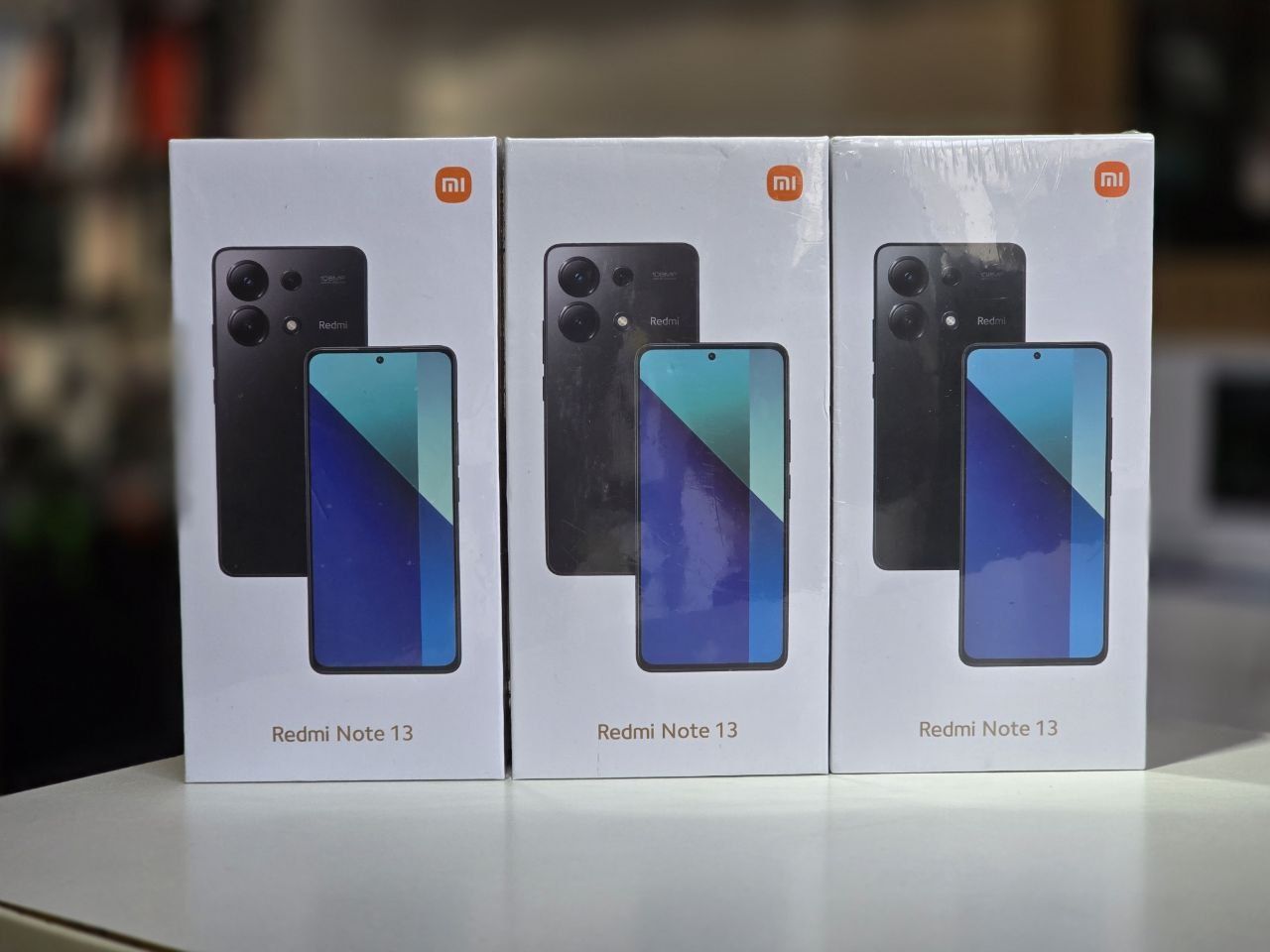 Смартфон Redmi note 13 8/256 чорний, зелений, синій.