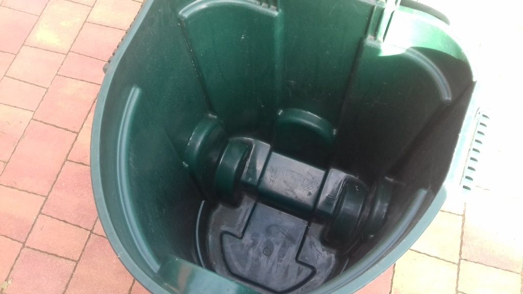 Kosz na śmieci,odpady,liście,pojemnik, kontener z pokrywą 110 L