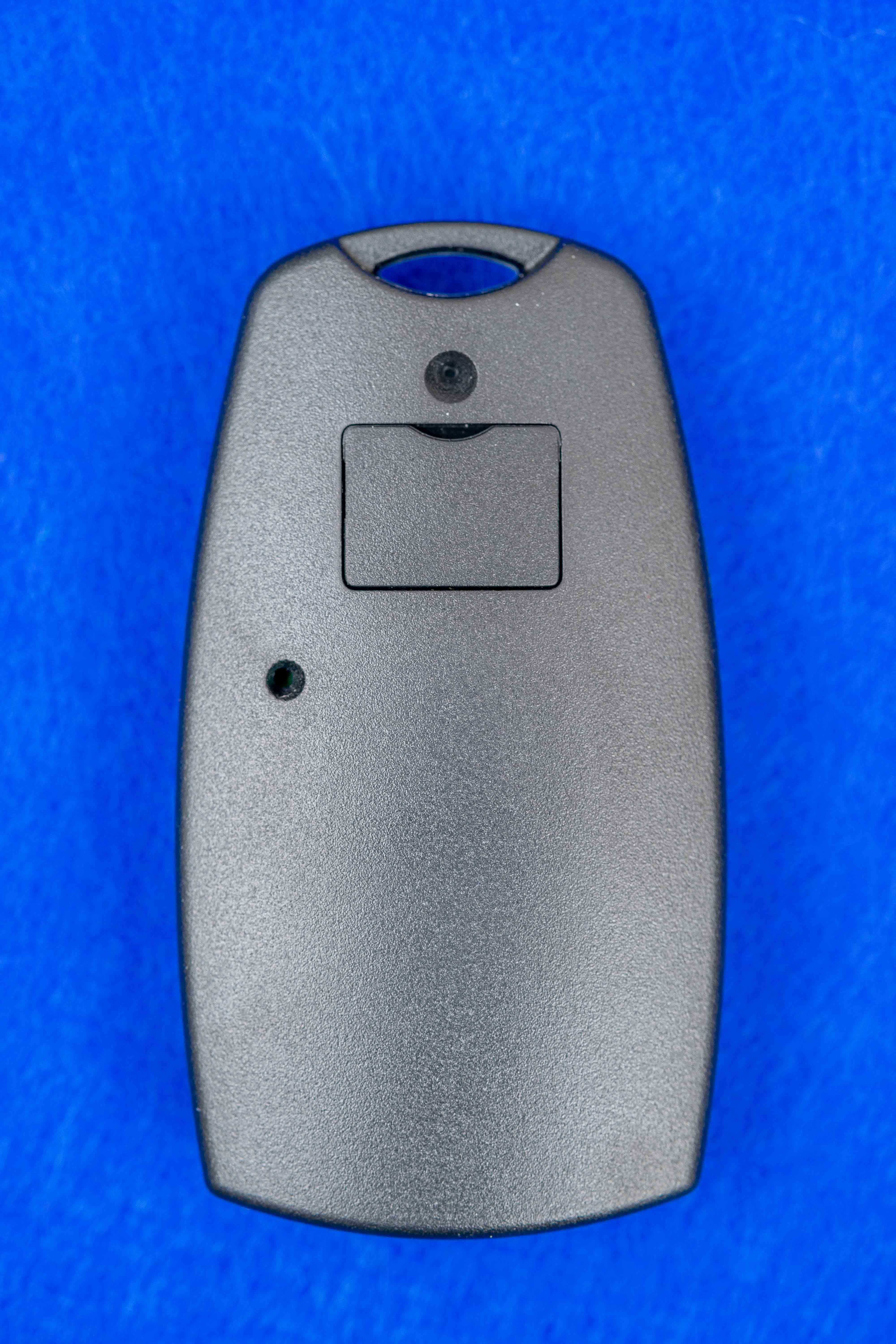 Comando de garagem Marantec 868Mhz
Novo na embalagem
Inclui bateria.