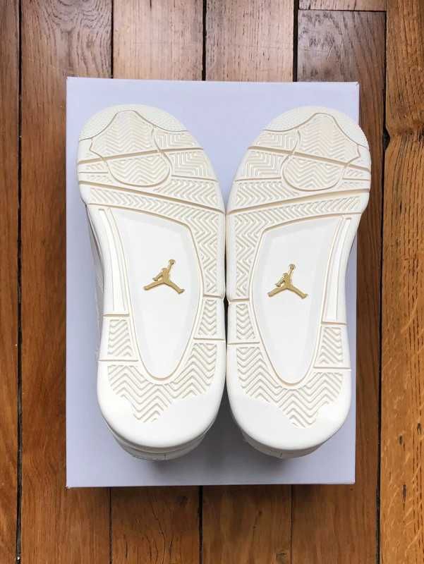 Jordan 4 Retro Metallic Gold 44