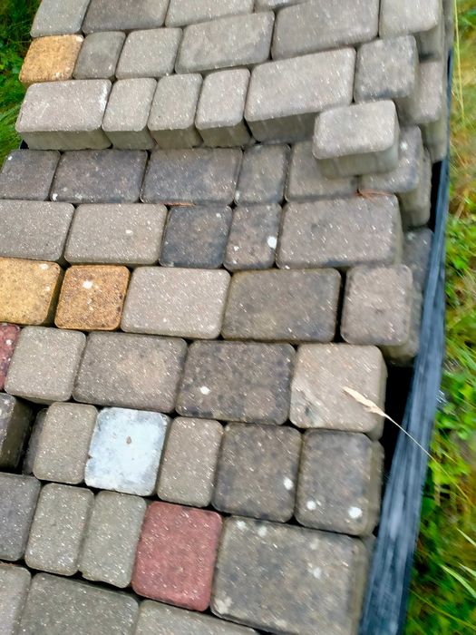 Kostka brukowa uzywana