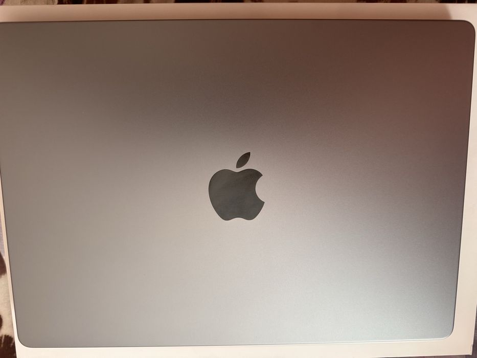 MacBook Pro 14 M3 8GB 512/SSD faktura