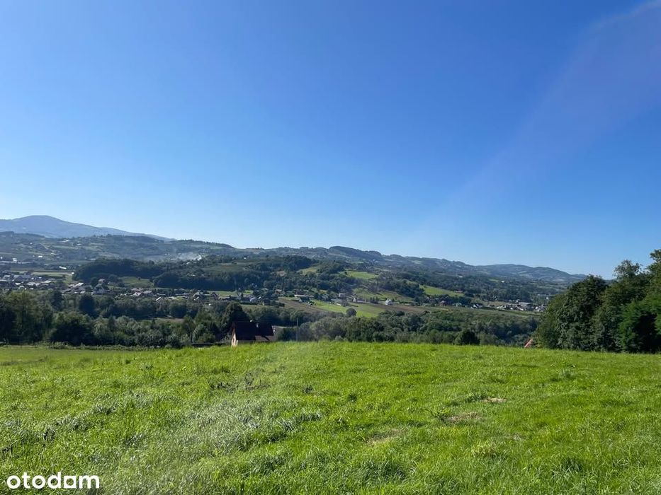 Widokowa działka budowlana w sąsiedztwie lasu / media / dobry dojazd