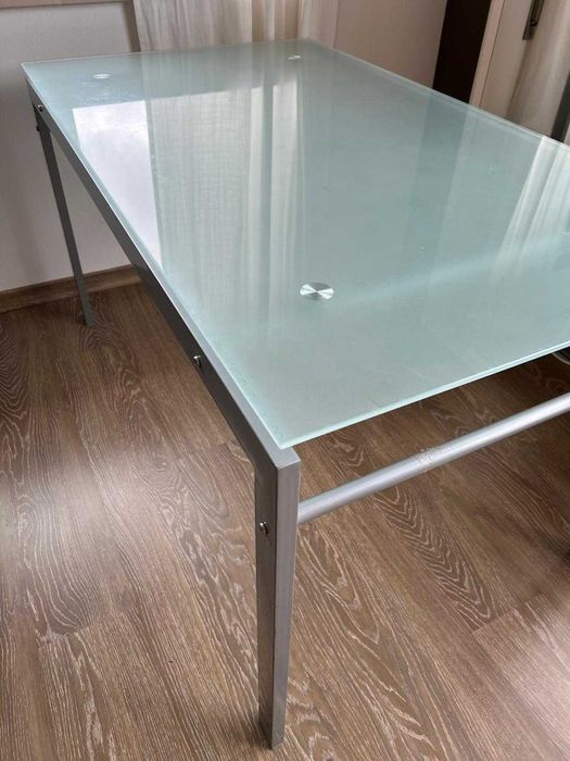 Mesa de Vidro com Estrutura metal