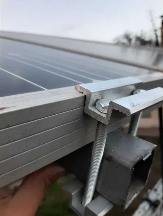 Притиски ковзні для сонячних модулів під профтрубу