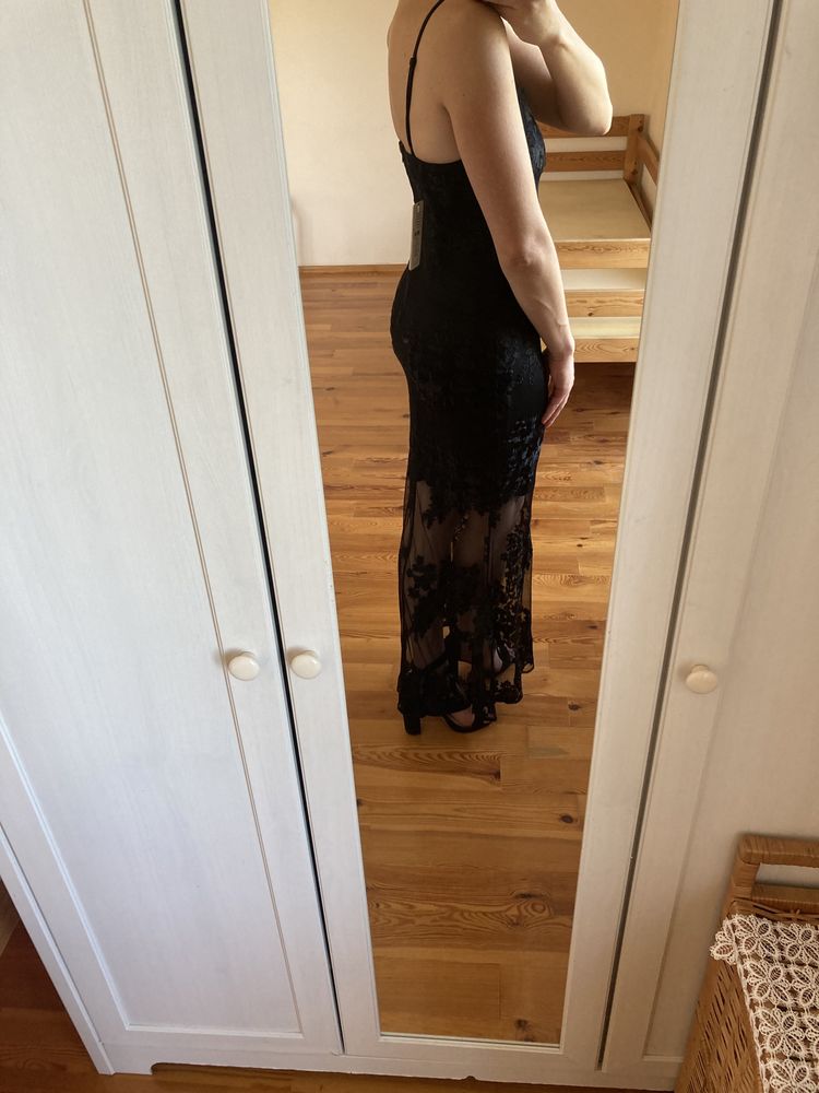 Elegancka haftowana koronkowa długa maxi sukienka