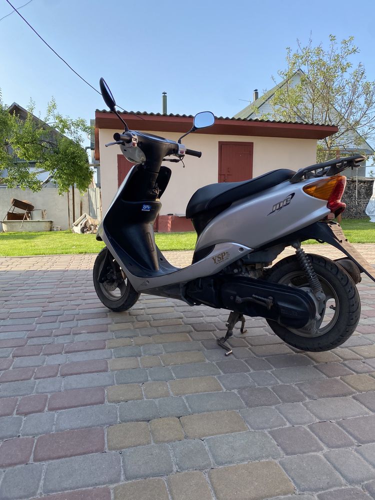 Продам скутер Yamaha Jog 16J