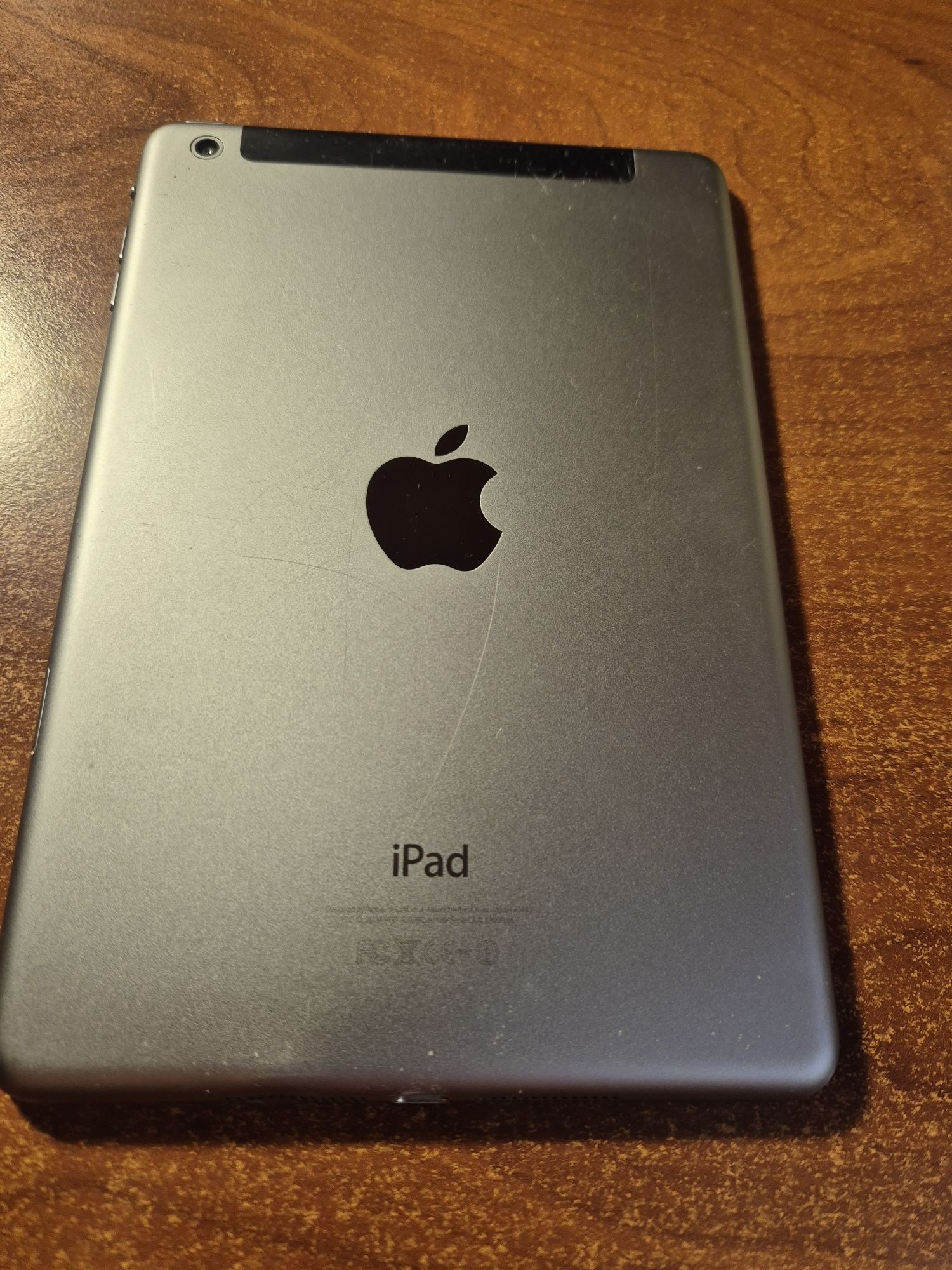 Ipad mini 2  32 гб wifi+lte