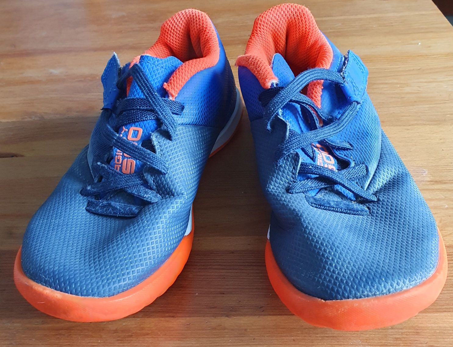 Decathlon Kipsta turfy 30