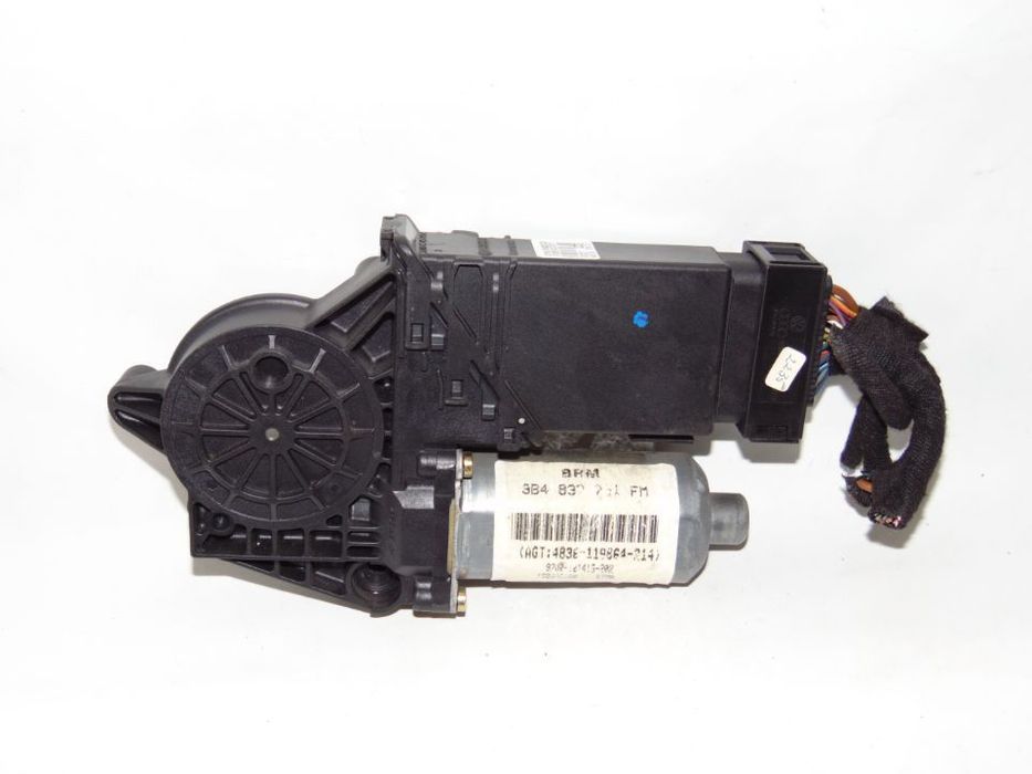 ORYGINAŁ silniczek podnośnik szyby lewy przedni przód 3B4837751FM VW Volkswagen Passat B5 , 96-00r