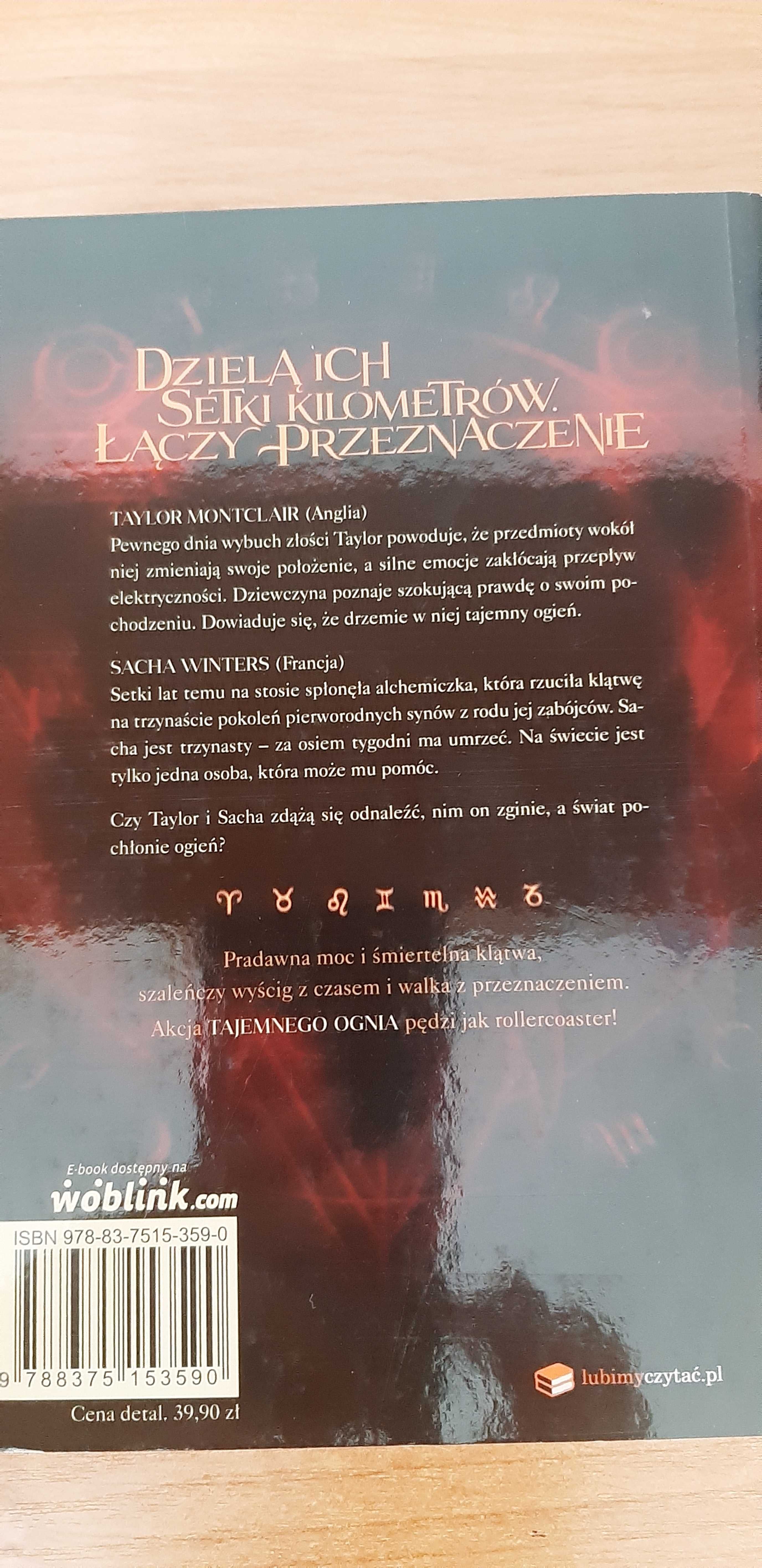 Tajemny ogień i Tajemne miasto C.J. Daugherty i Carina Rozenfeld