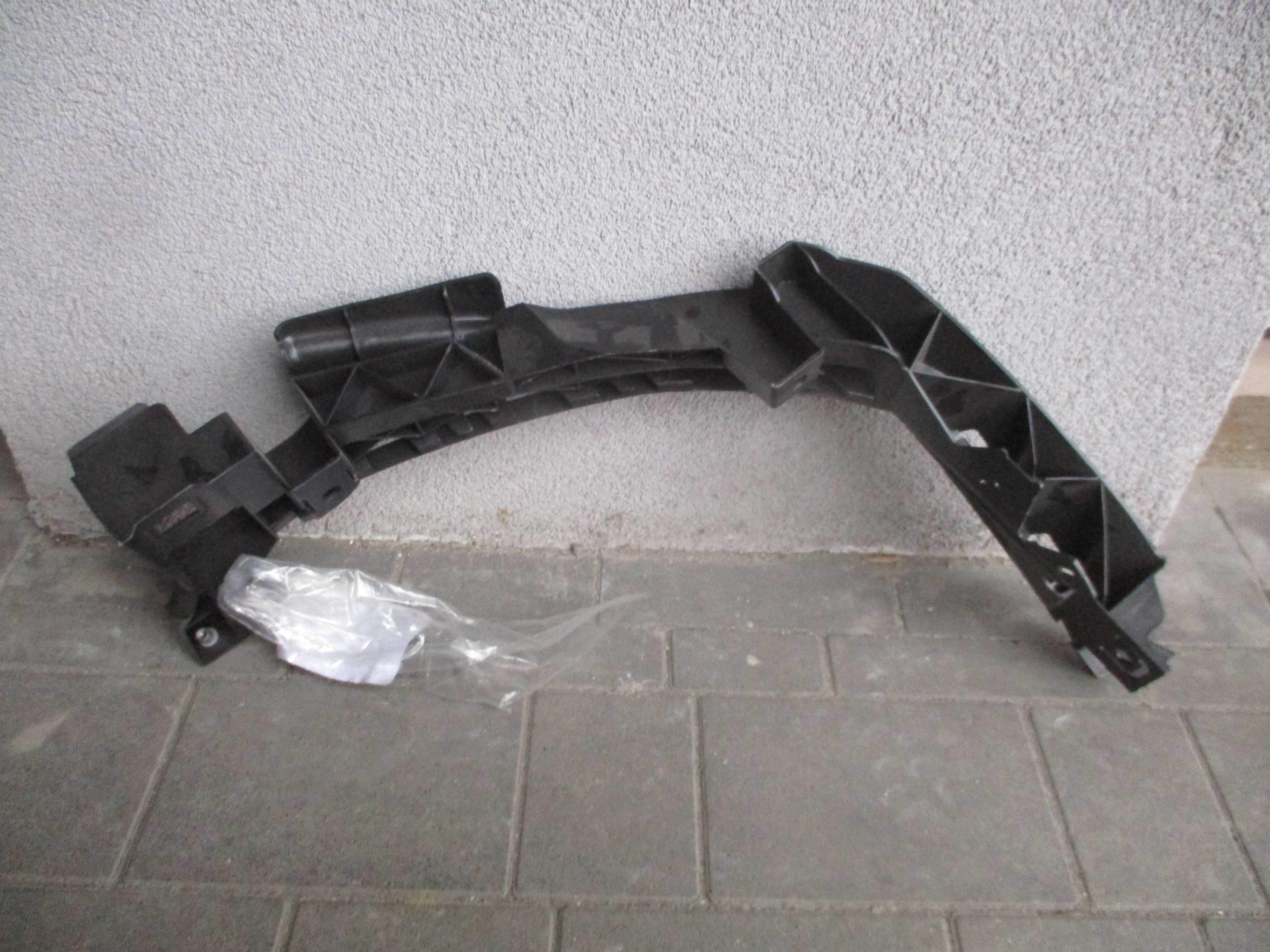 Podstawa Reflektora Lewa Seat Ibiza 5 V 18-