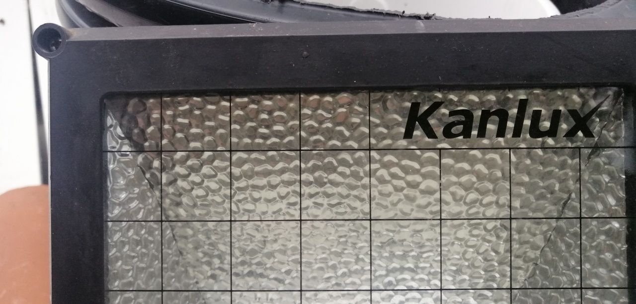 KANLUX NAŚWIETLACZ metalohalogenkowy czarny