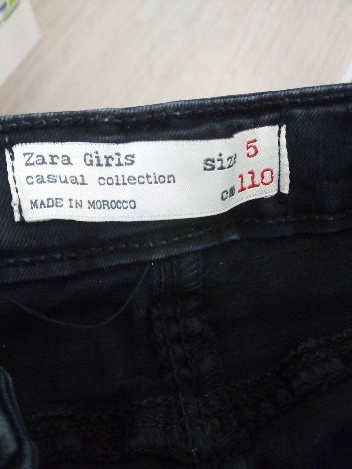 Zara Girls - spodnie czarne z laykra rozm 110cm