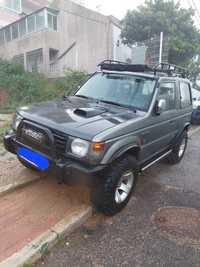 Mitsubishi pajero 2.5