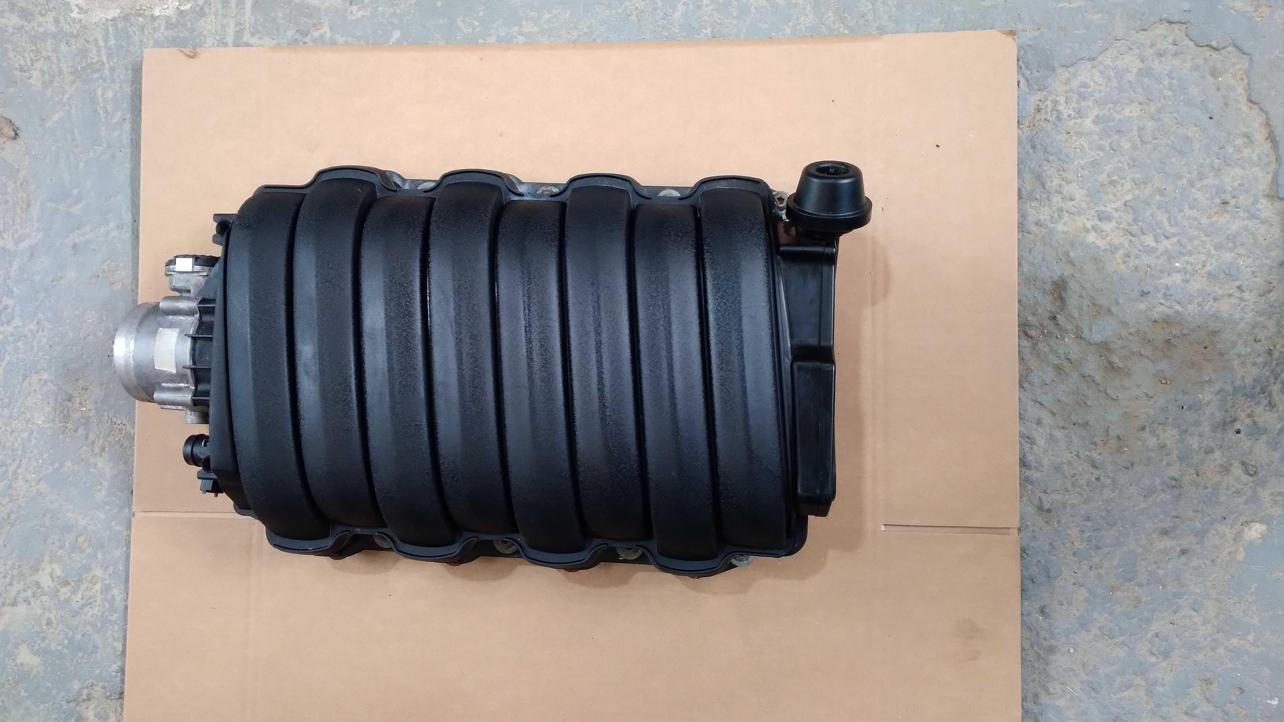 CAYENNE I 7L5 4.8 V8 kolektor ssący przepustnica